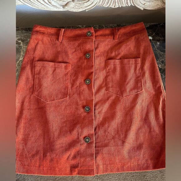 SHEIN retro corduroy button up mini skirt.  Rust color size 4 - Picture 1 of 4